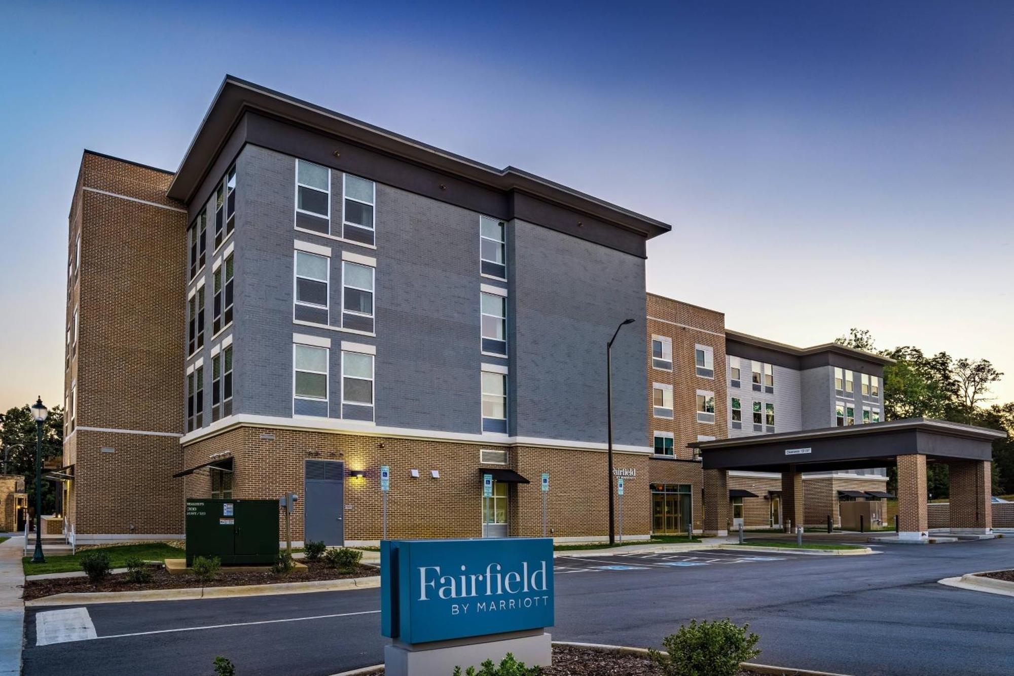 Fairfield Inn & Suites Morganton Historic Downtown Exteriör bild